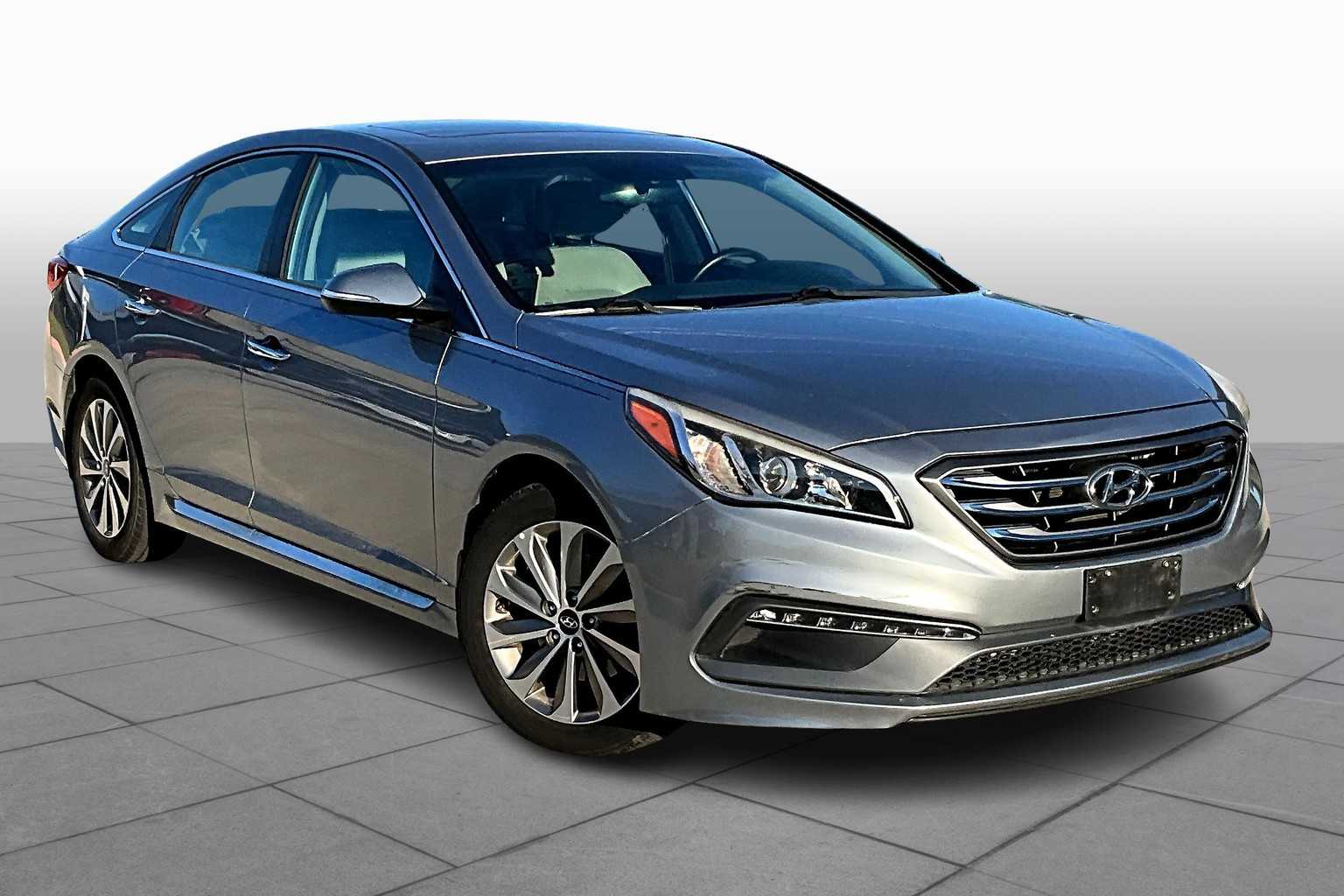 Used 2017 Hyundai Sonata Sport with VIN 5NPE34AFXHH554412 for sale in Benbrook, TX