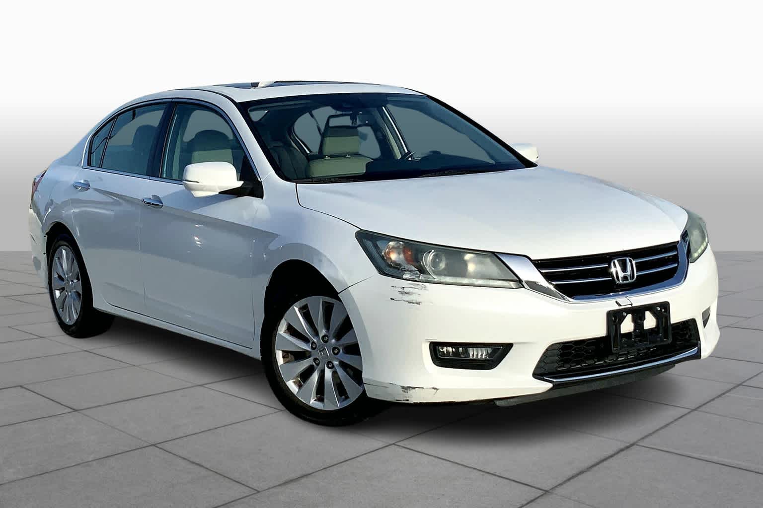 Used 2015 Honda Accord EX-L V-6 with VIN 1HGCR3F8XFA019581 for sale in Benbrook, TX