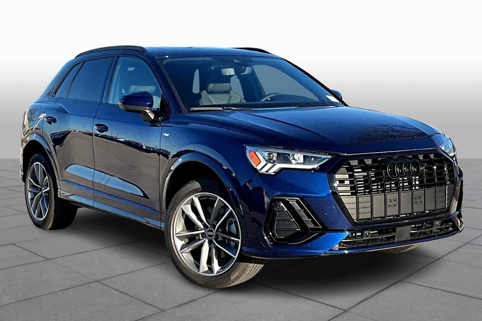 2025 Audi Q3 S line Premium photo 2