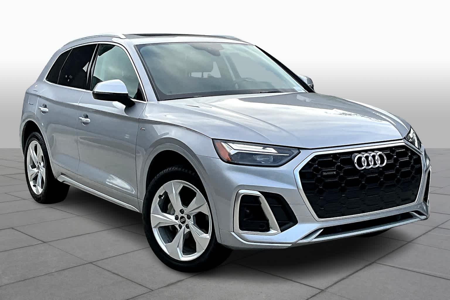 Used 2025 Audi Q5 Premium Plus with VIN WA1EAAFY0S2017601 for sale in Benbrook, TX