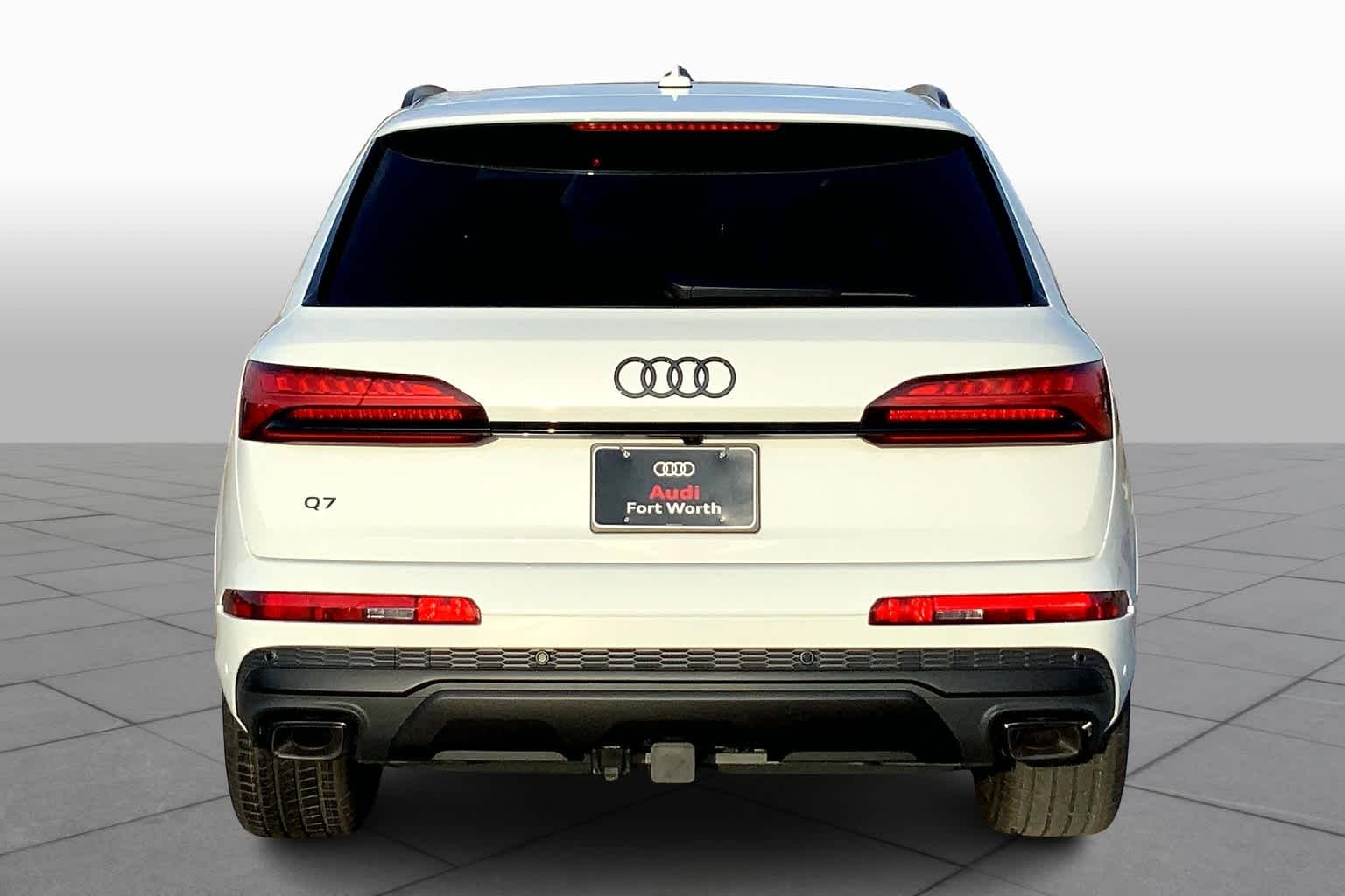 2025 Audi Q7 55 Prestige photo 4