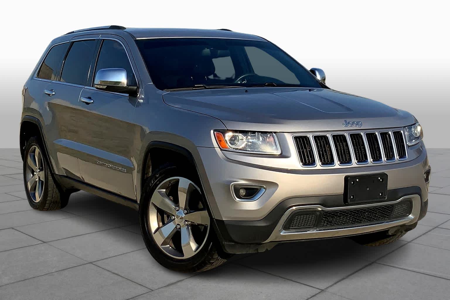 Used 2014 Jeep Grand Cherokee Limited with VIN 1C4RJEBG1EC291013 for sale in Benbrook, TX