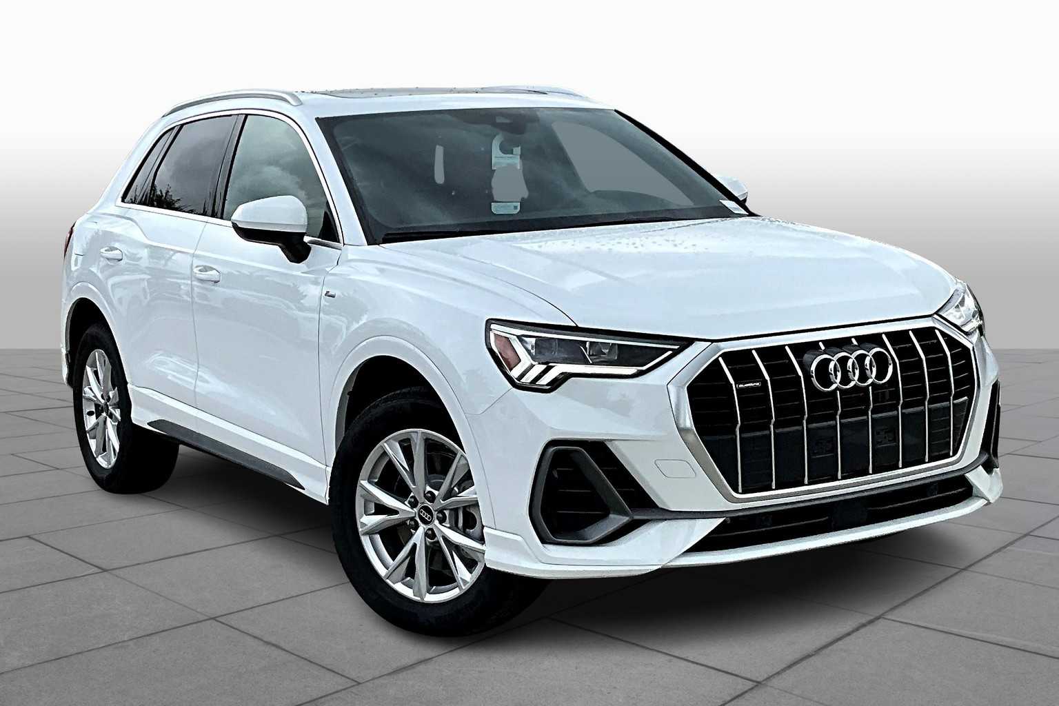 2025 Audi Q3 S line Premium photo 2