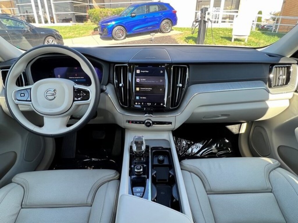 Used 2023 Volvo XC60 B5 Ultimate Bright Theme SUV