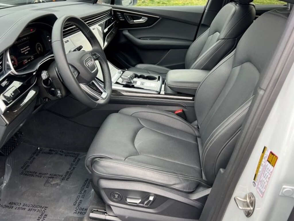 Certified 2025 Audi Q7 55 Prestige SUV