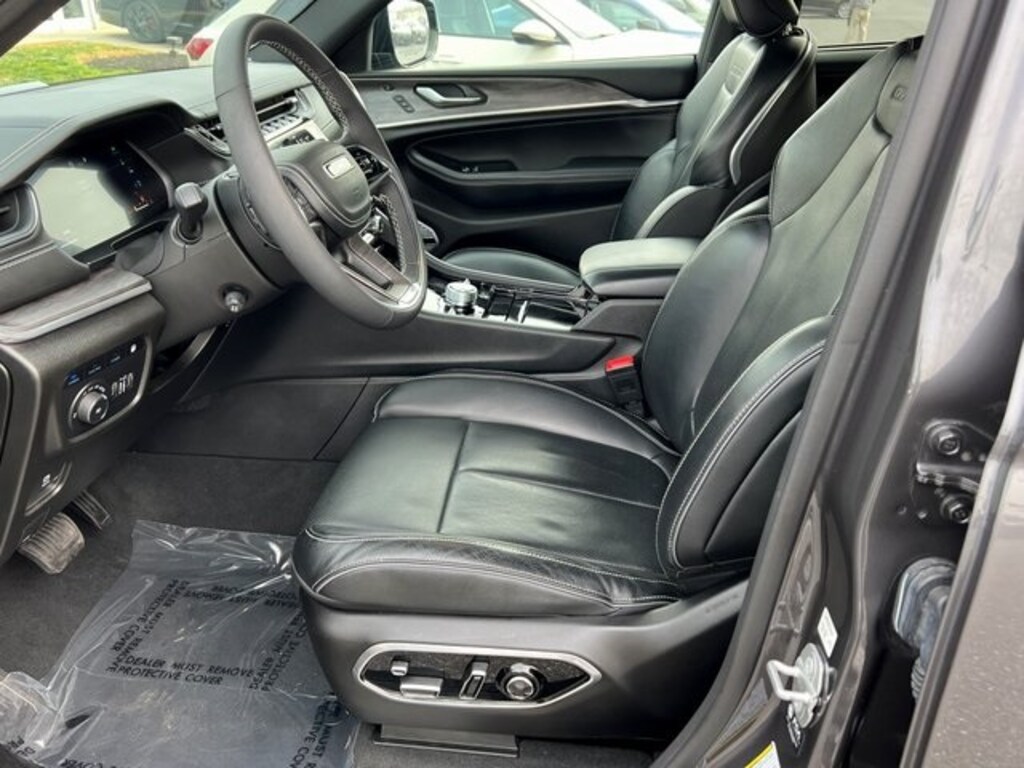 Used 2022 Jeep Grand Cherokee Overland 4xe SUV