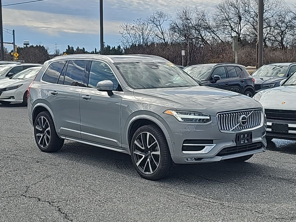 Certified 2025 Volvo XC90 B6 Plus 7-Seater SUV