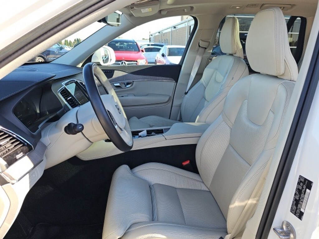 Used 2023 Volvo XC90 Recharge Plug-In Hybrid Ultimate SUV