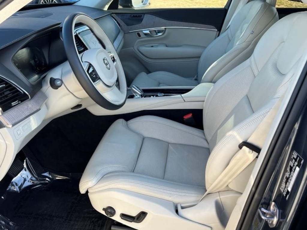 Used 2022 Volvo XC90 Recharge Plug-In Hybrid T8 Inscription 6 Passenger SUV