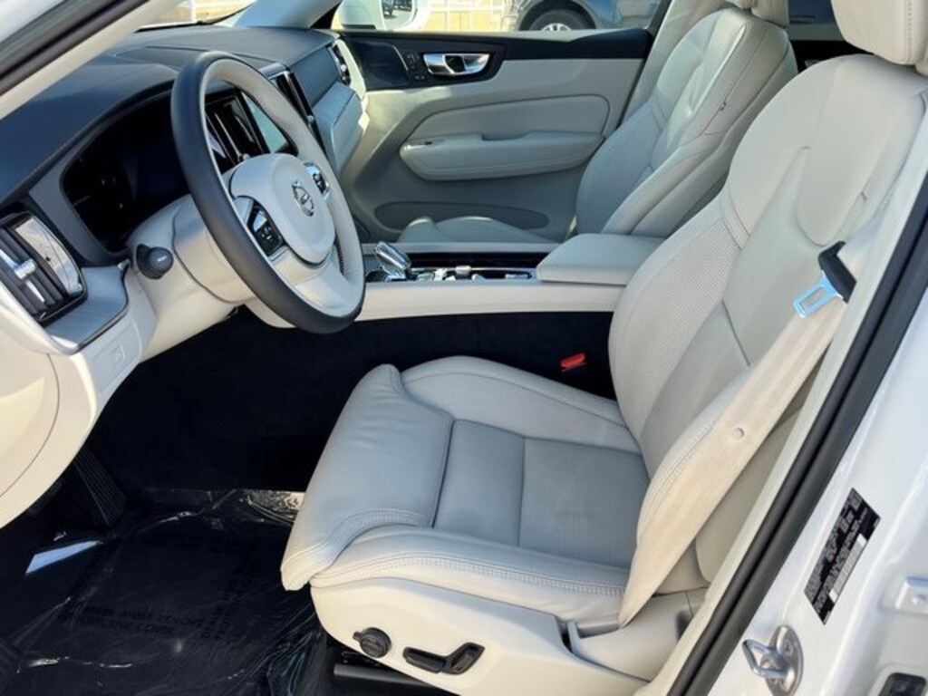 Used 2023 Volvo XC60 B5 Ultimate Bright Theme SUV