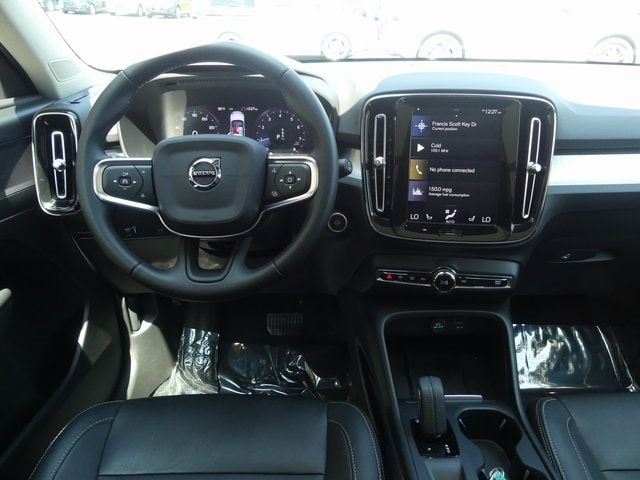 Used 2020 Volvo XC40 Momentum with VIN YV4162UK1L2312568 for sale in Frederick, MD