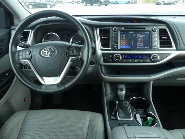 Used 2015 Toyota Highlander Limited Platinum with VIN 5TDDKRFH5FS192096 for sale in Frederick, MD