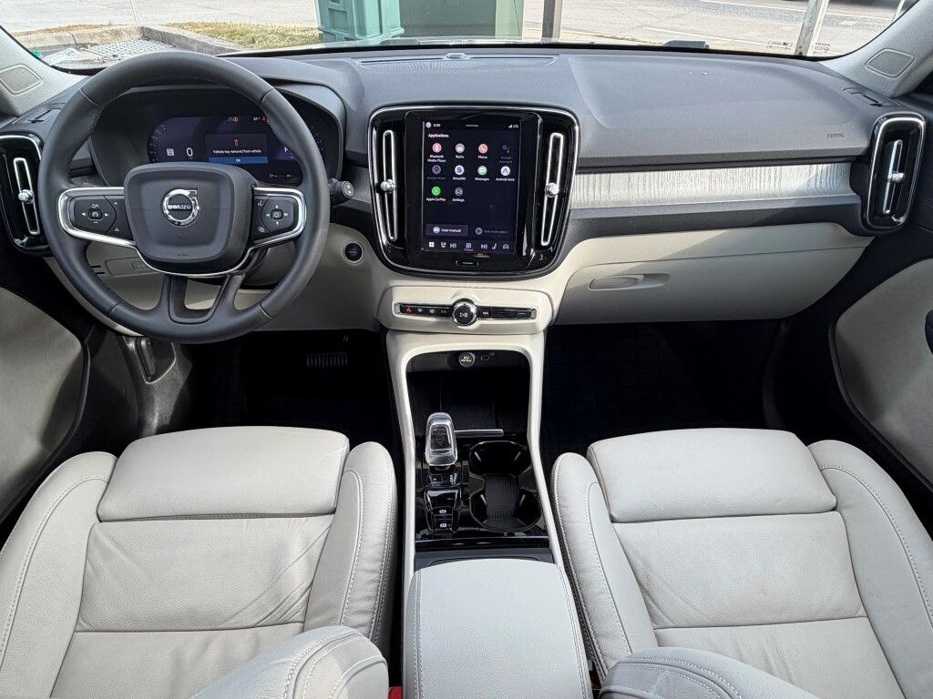 Certified 2023 Volvo XC40 B5 Plus Dark Theme SUV