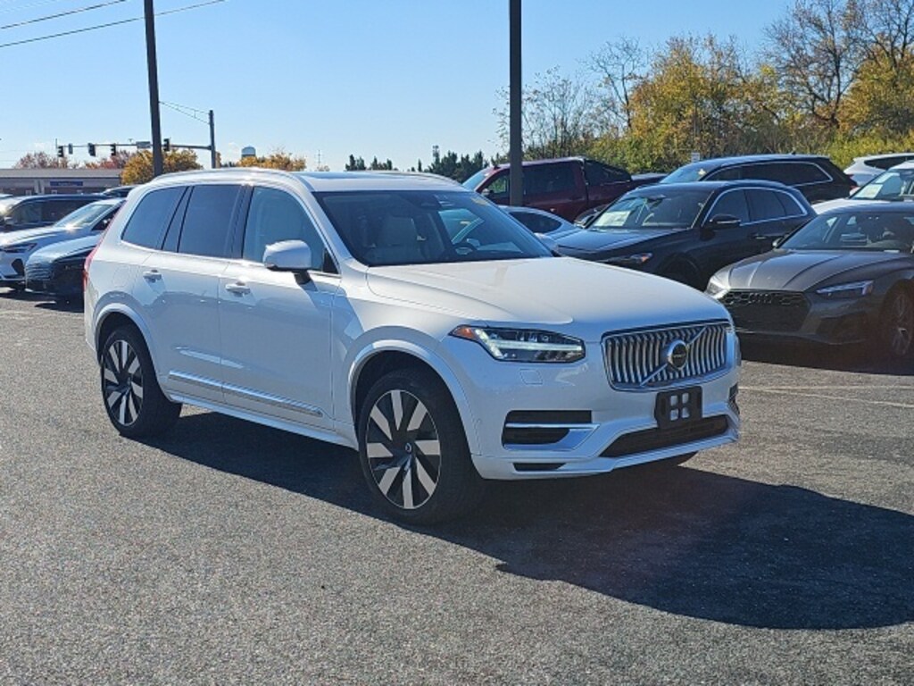 Used 2023 Volvo XC90 Recharge Plug-In Hybrid Ultimate SUV