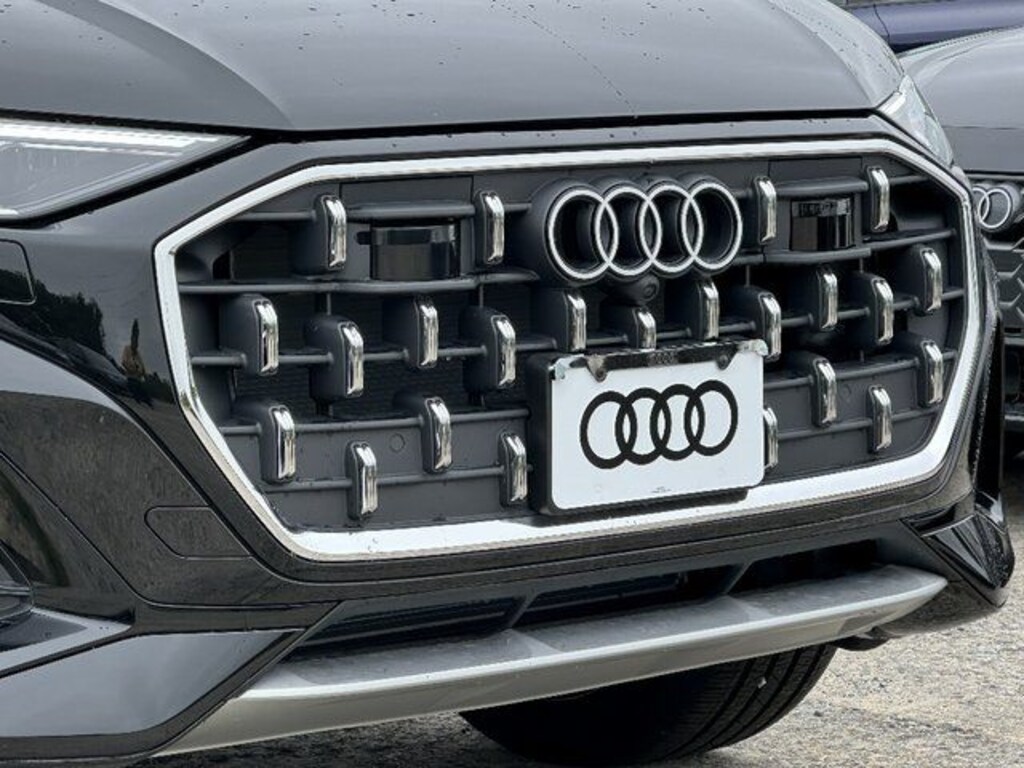 New 2025 Audi Q8 55 Premium Plus SUV