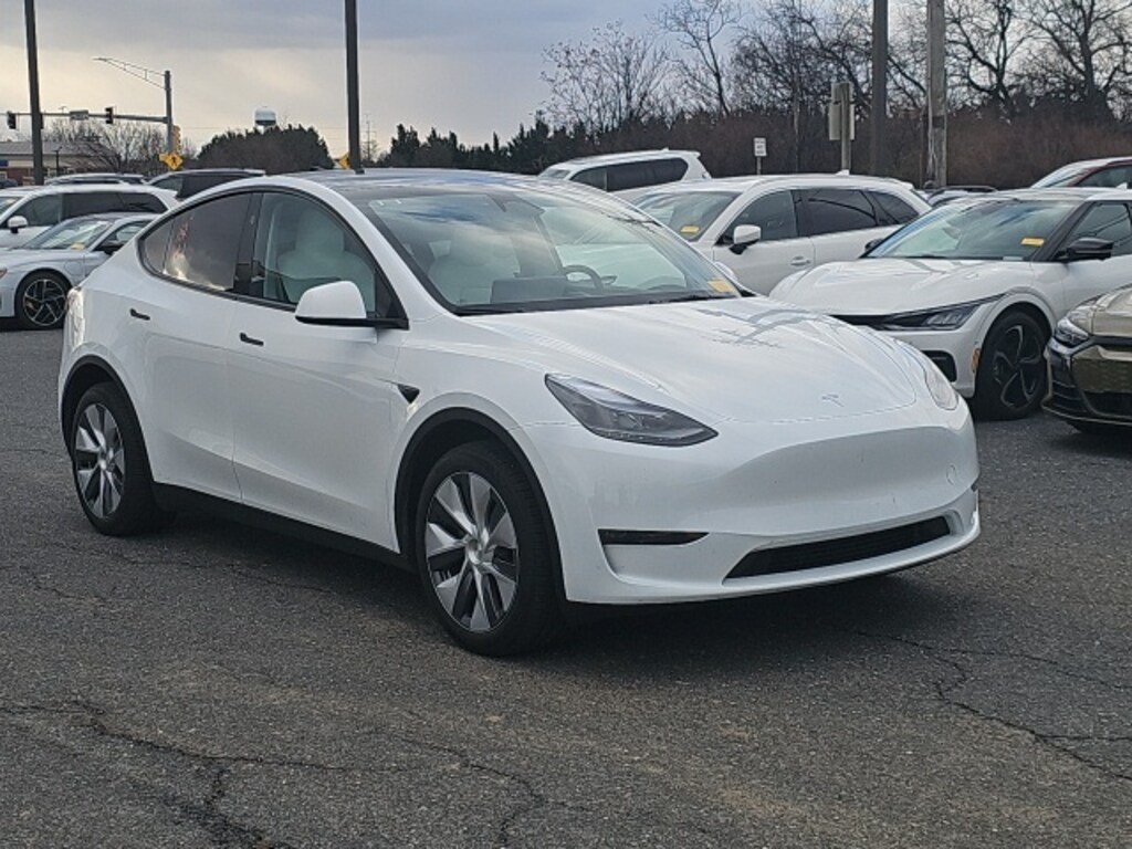 Used 2024 Tesla Model Y Long Range SUV