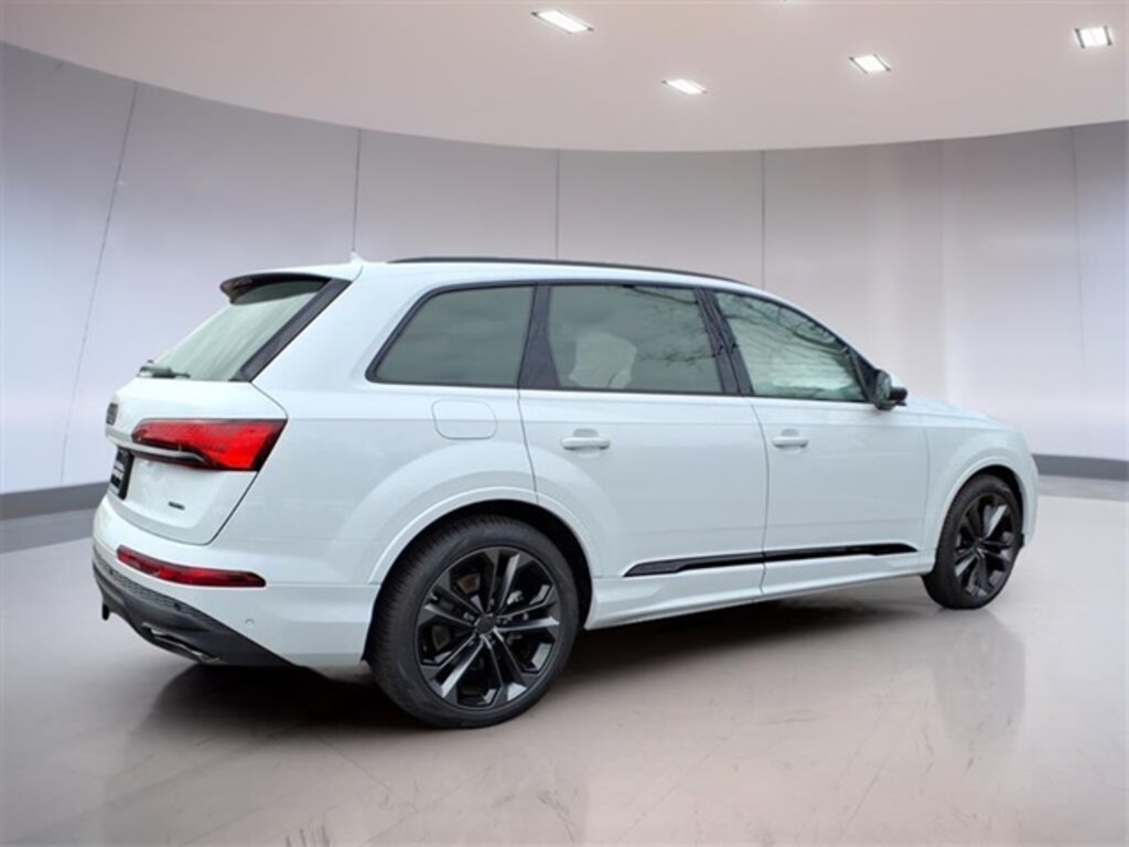 New 2026 Audi Q7 SUV
