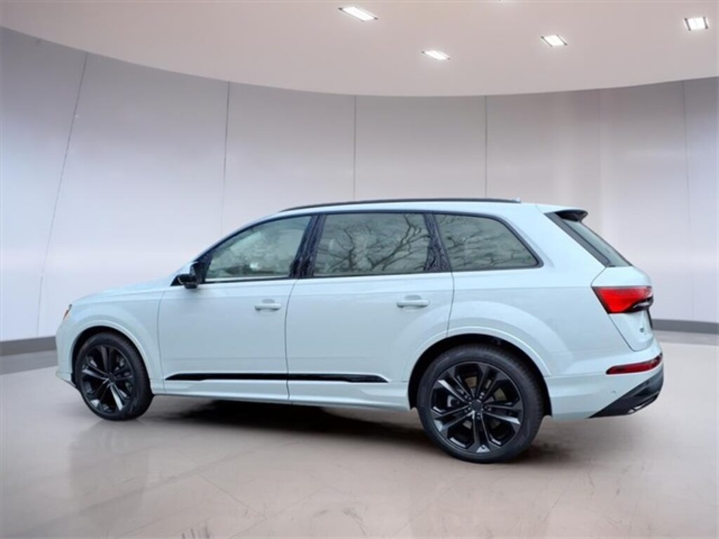 New 2026 Audi Q7 SUV