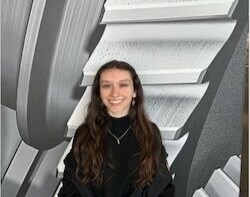 Staff member Anna Reyes from ID_ba811b