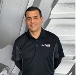 Staff member Peter Roman from ID_ba811b