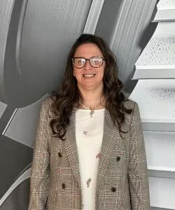 Staff member April Young from ID_ba811b