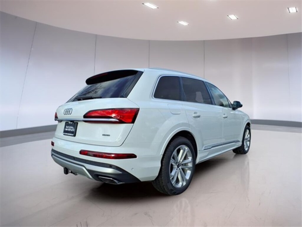 New 2026 Audi Q7 SUV