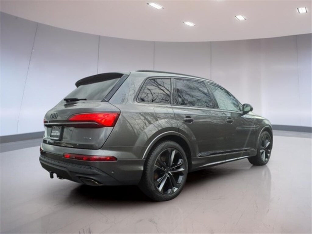 New 2026 Audi Q7 SUV