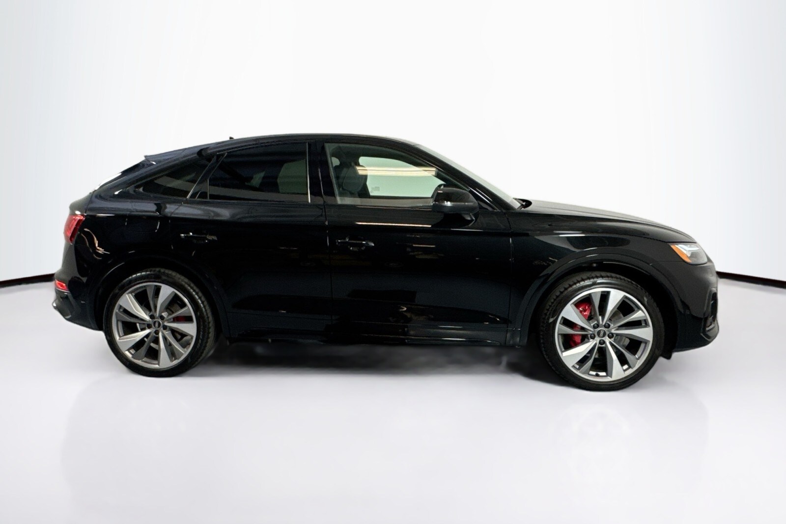 2022 Audi SQ5 Prestige photo 4