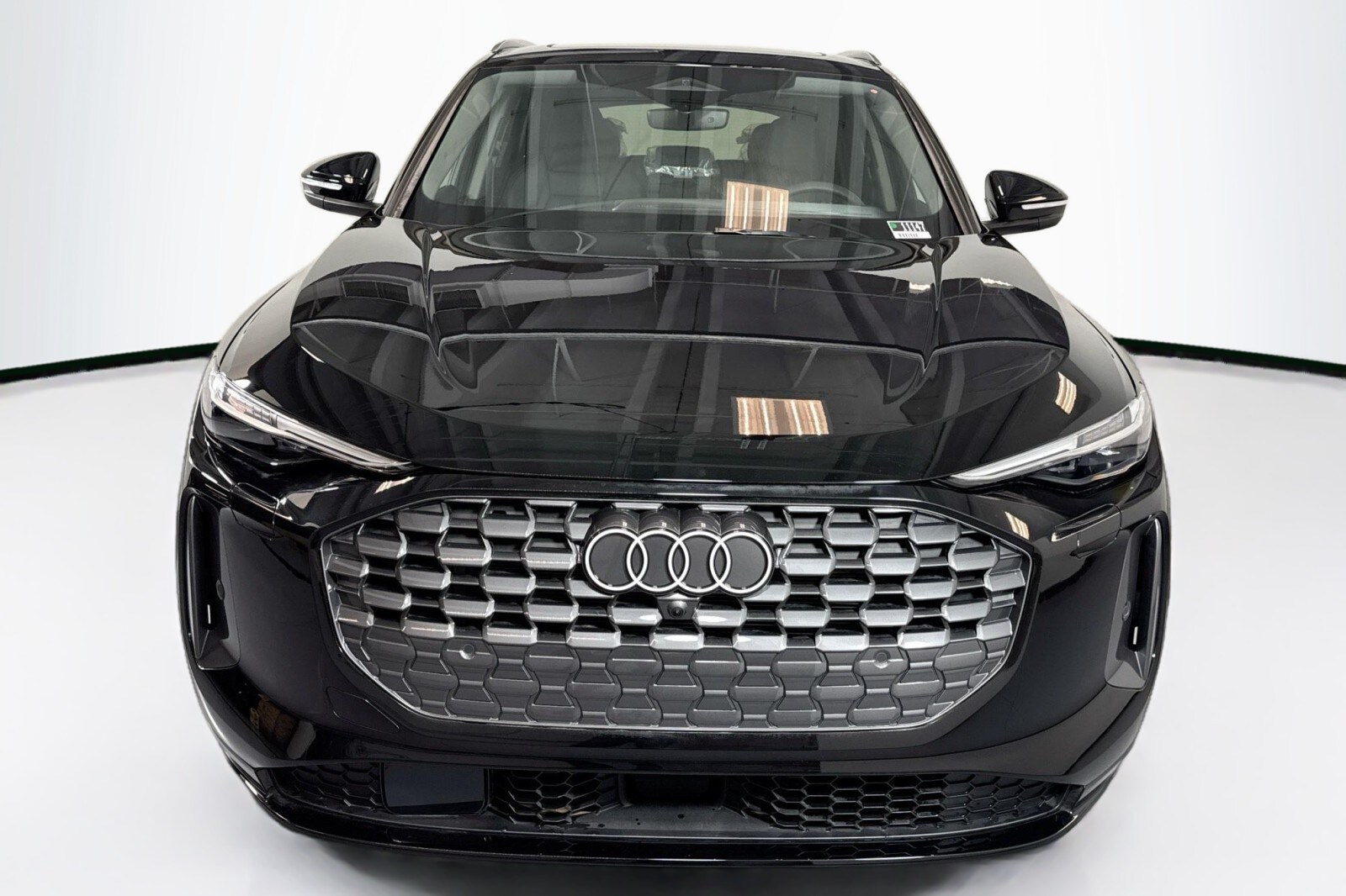 2025 Audi Q5 2.0T Premium Plus photo 2