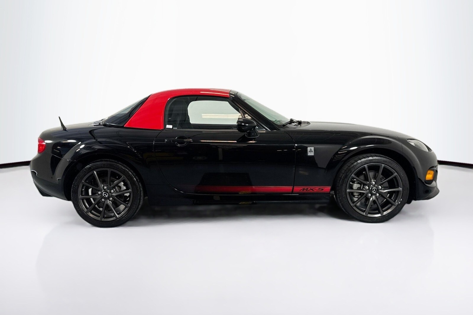 2015 Mazda MX-5 Miata Touring GS photo 4