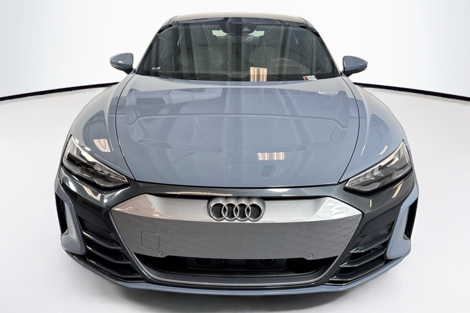 2022 Audi e-tron GT Premium Plus photo 2