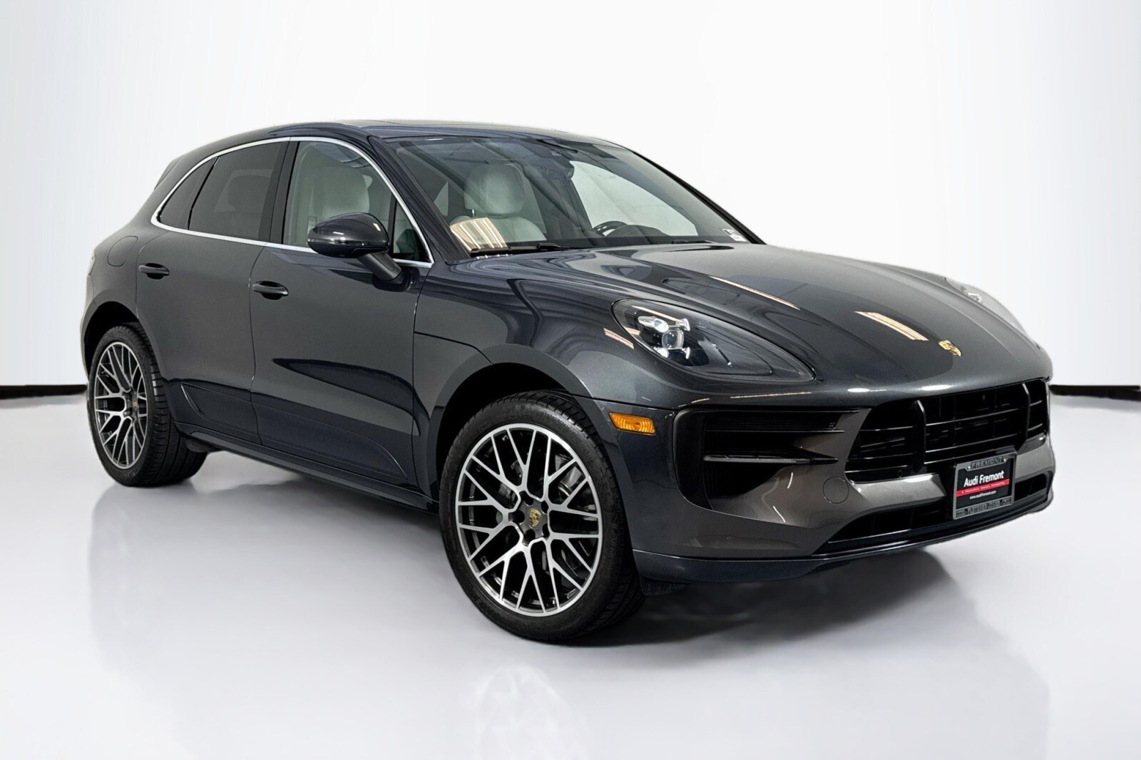 2020 Porsche Macan S photo 3