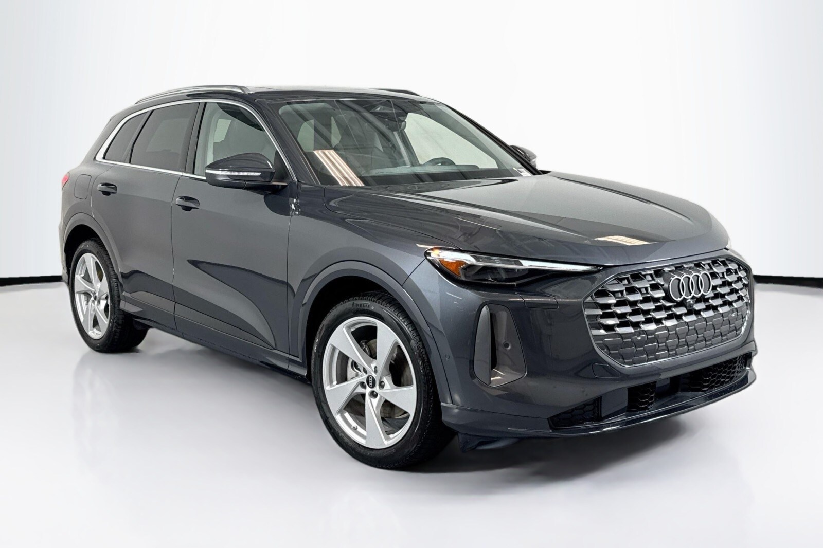 2025 Audi Q5 2.0T Prestige photo 3