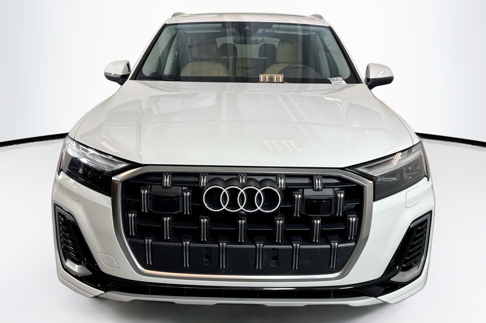 2025 Audi Q7 Premium photo 2