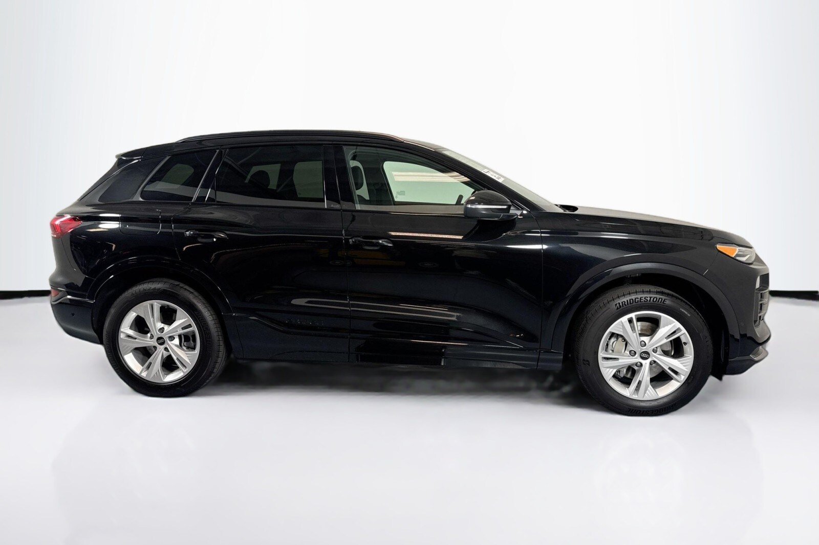 2025 Audi Q6 E-tron Premium photo 4
