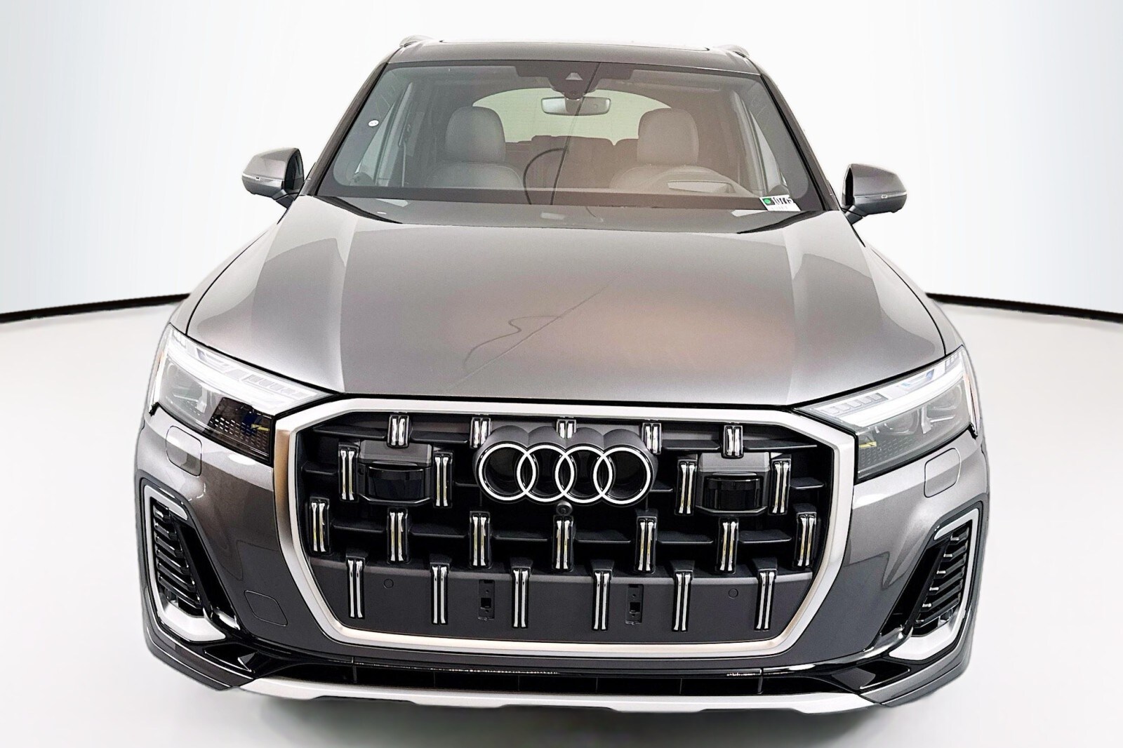 2025 Audi Q7 Prestige photo 2