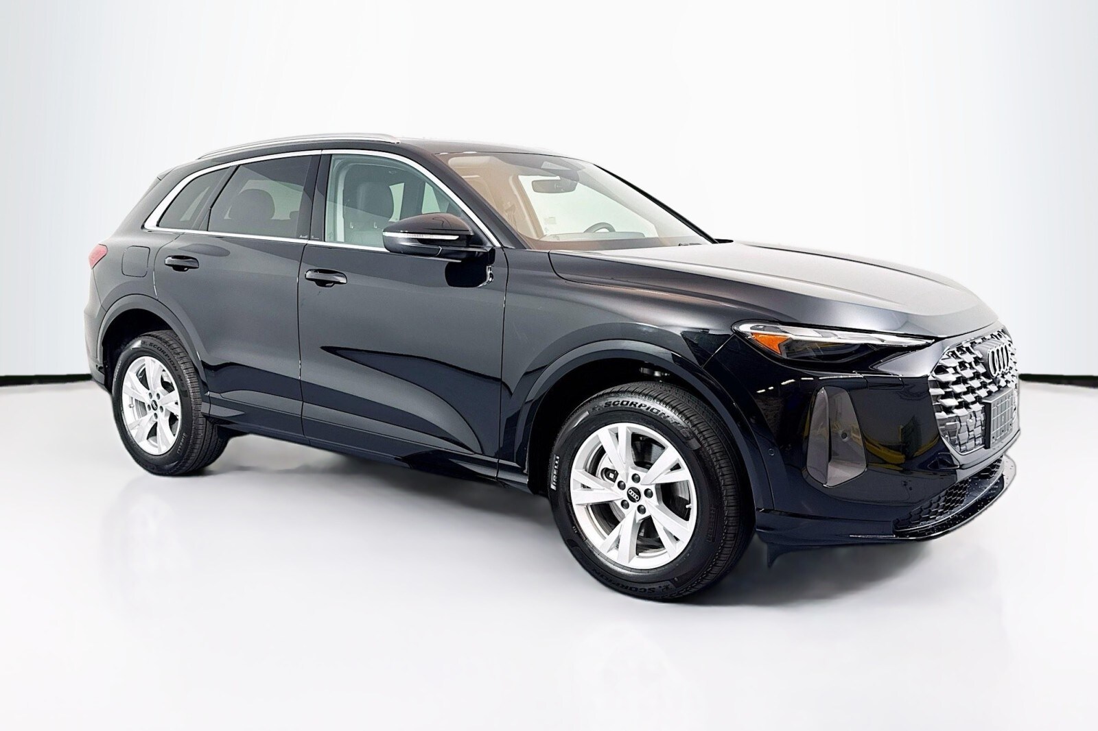 2025 Audi Q5 Premium TFSI photo 3
