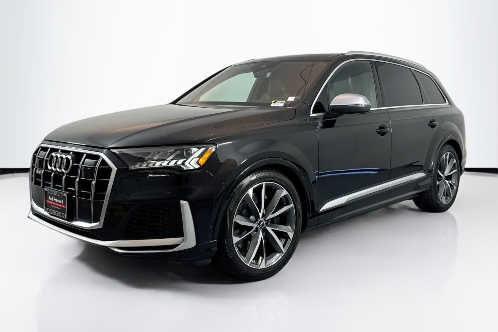 2022 Audi SQ7 Premium Plus