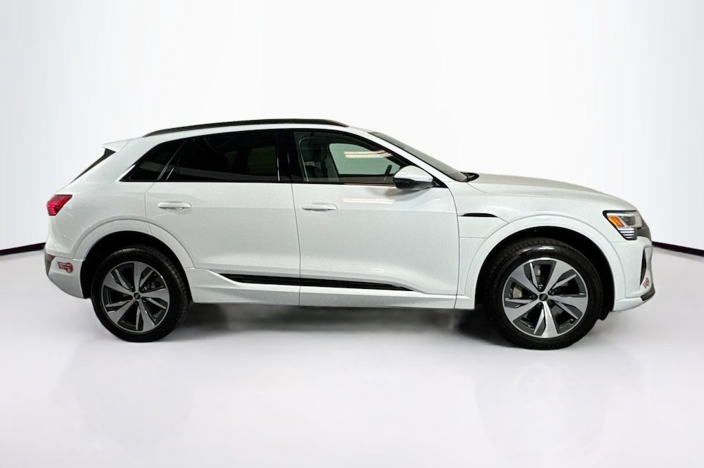 Used 2024 Audi Q8 e-tron Premium