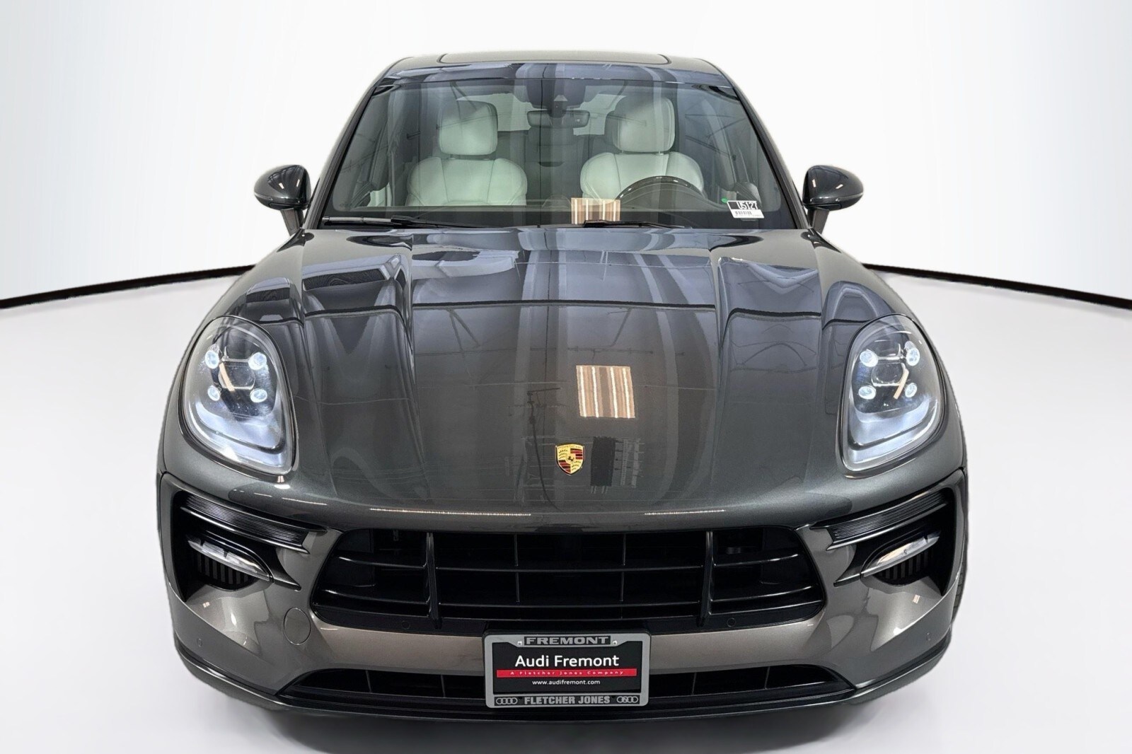 2020 Porsche Macan S photo 2