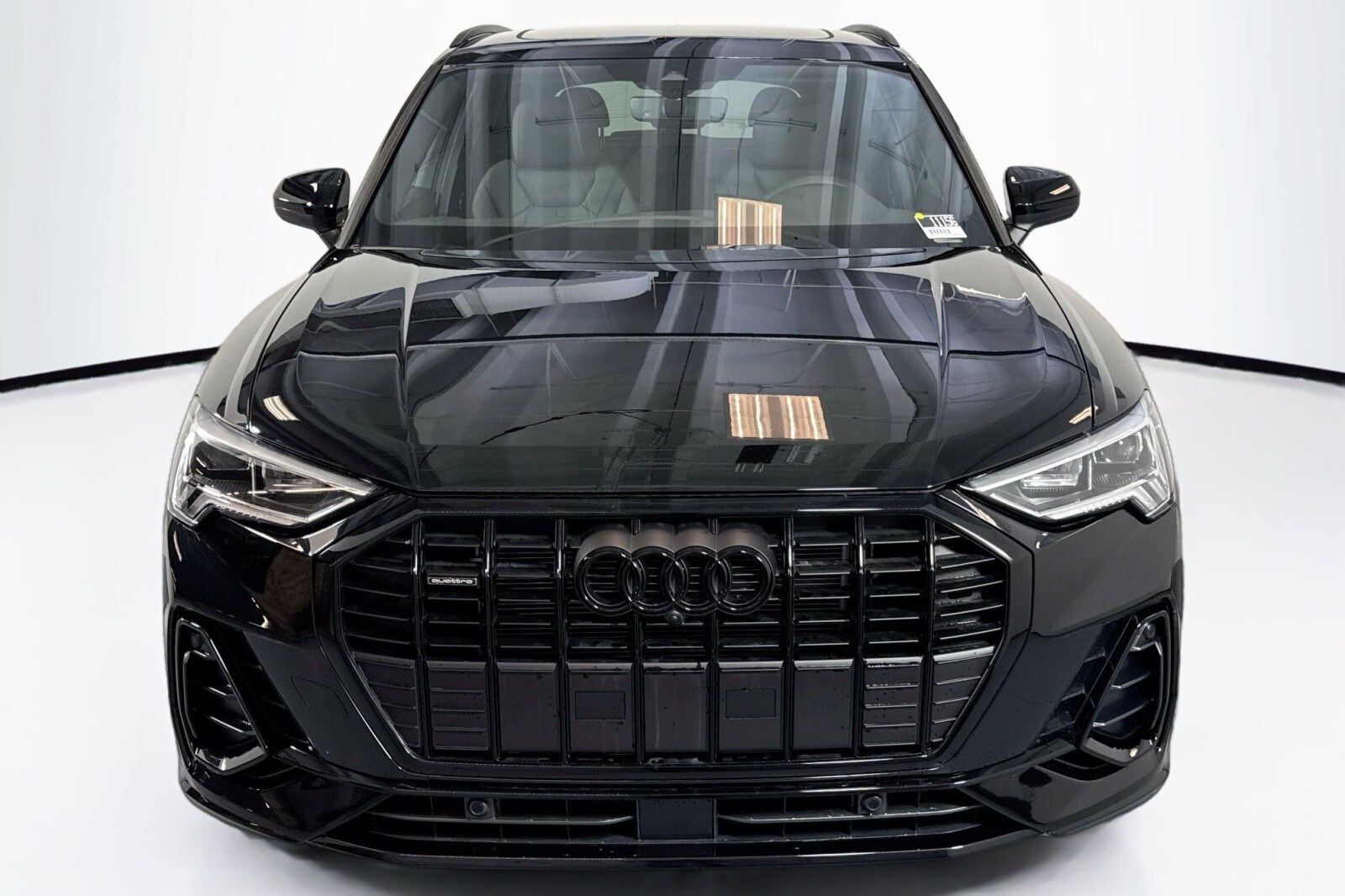 2025 Audi Q3 S line Premium Plus 45 TFSI photo 2