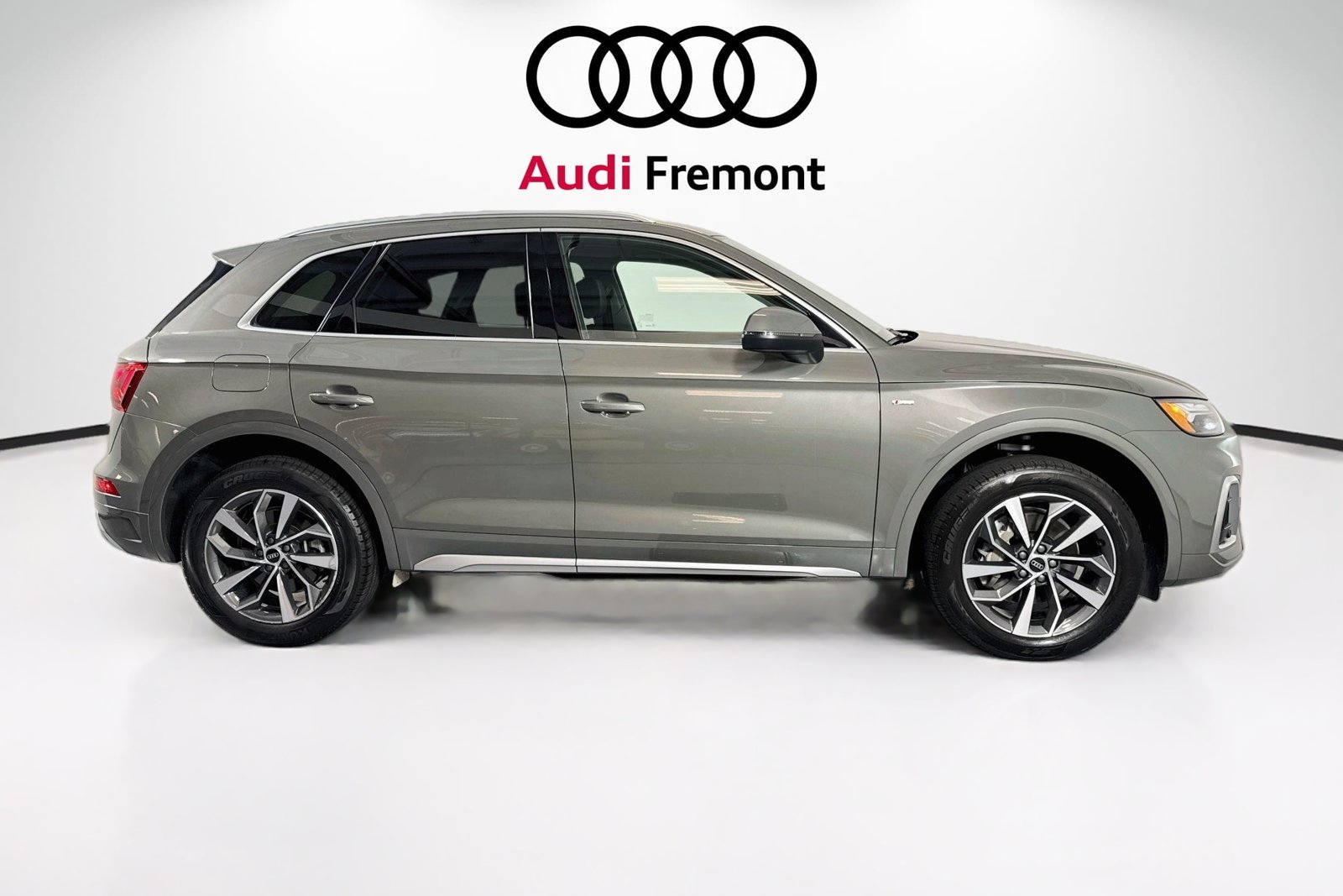 Used 2025 Audi Q5 45 S line Premium SUV