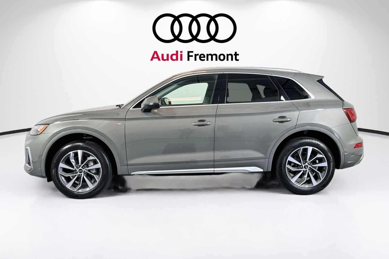 Used 2025 Audi Q5 45 S line Premium SUV