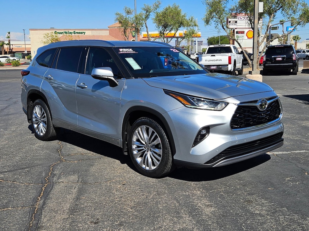 Used 2023 Toyota Highlander Platinum SUV