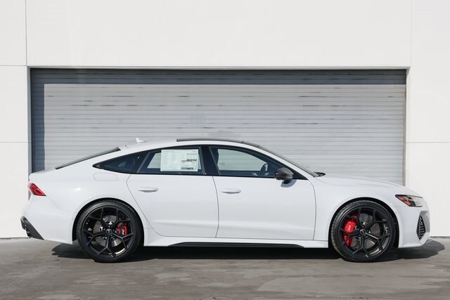 2025 Audi RS 7 photo 4