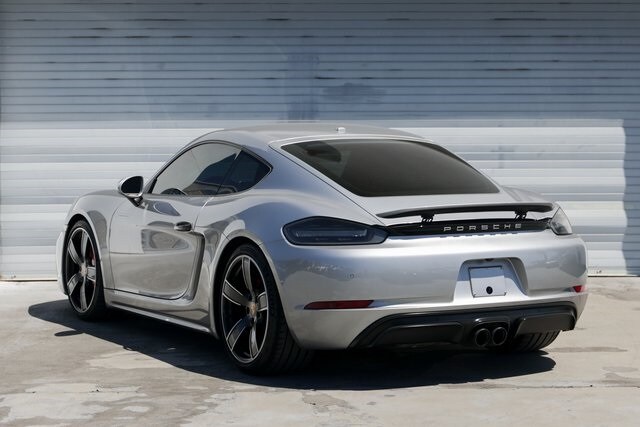 2018 Porsche Cayman GTS photo 3