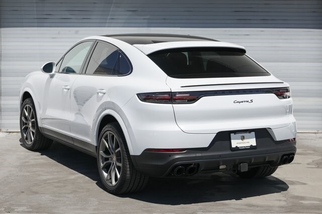 2023 Porsche Cayenne S Coupe Platinum Edition photo 2