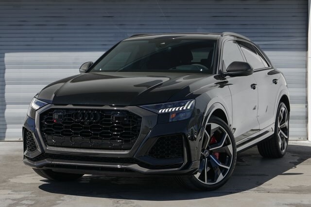 2024 Audi RS Q8 photo 3