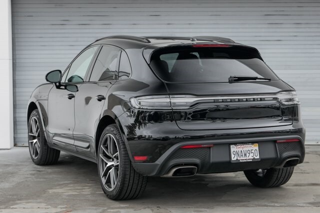 2024 Porsche Macan S photo 3