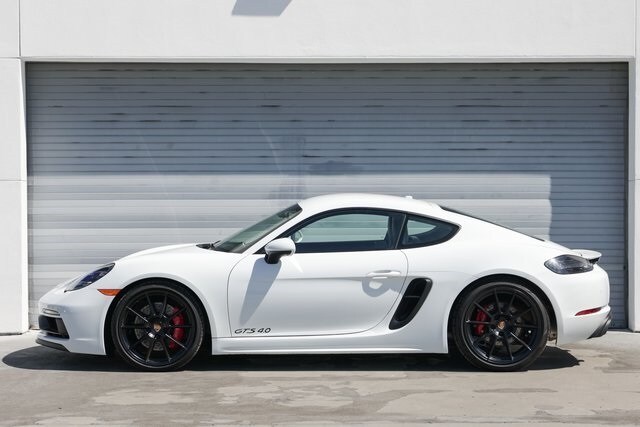 2024 Porsche Cayman GTS 4.0 photo 2